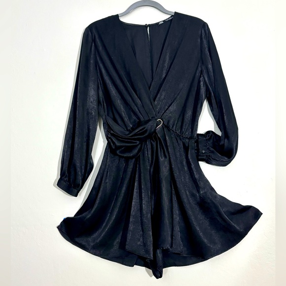 Zara Pants - Zara black surplice romper dress L